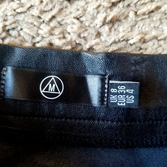 MISSGUIDED Faux Leather lace up sides skirt size 4 - Picture 4 of 7